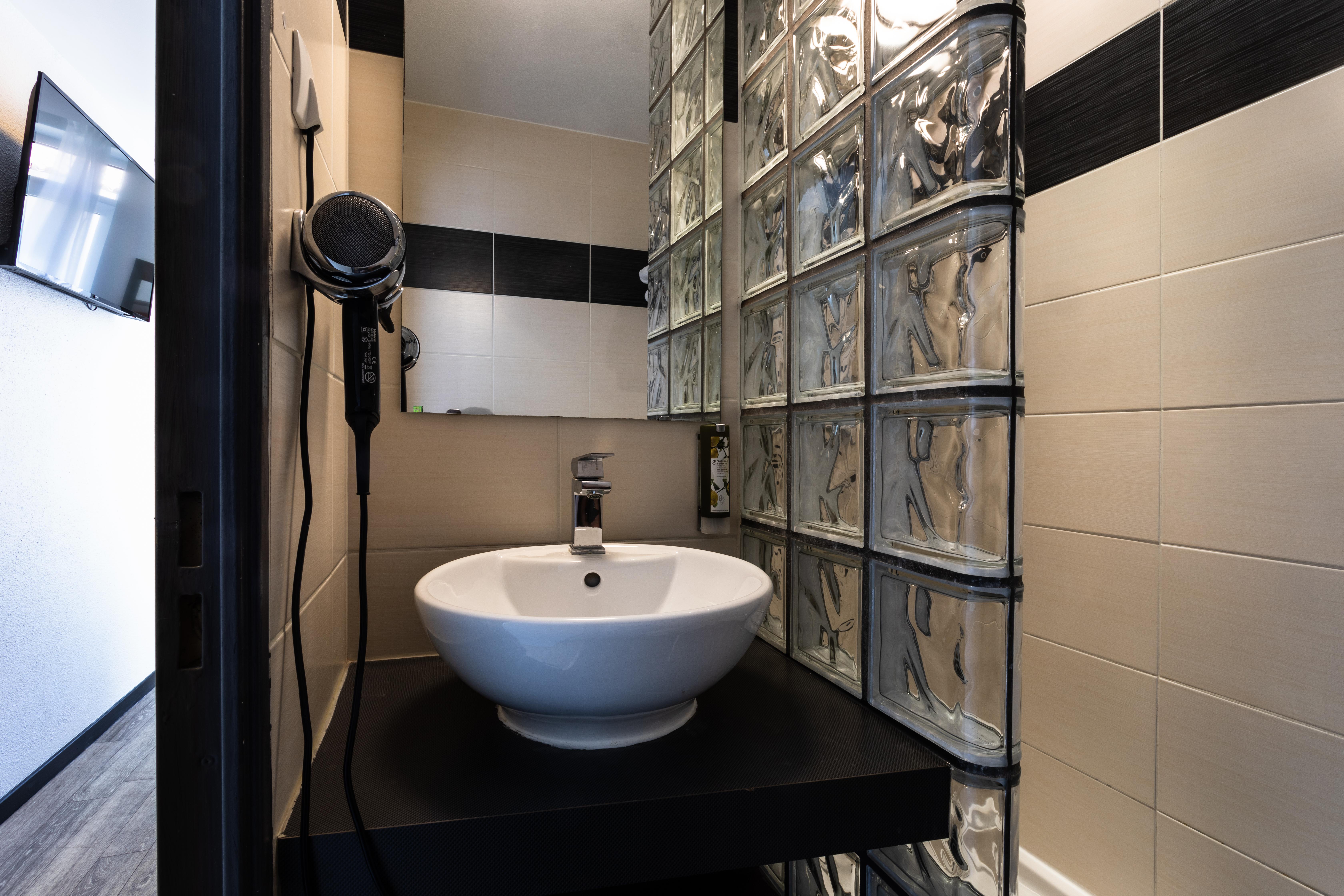Hotel Carré Vieux Port 3*