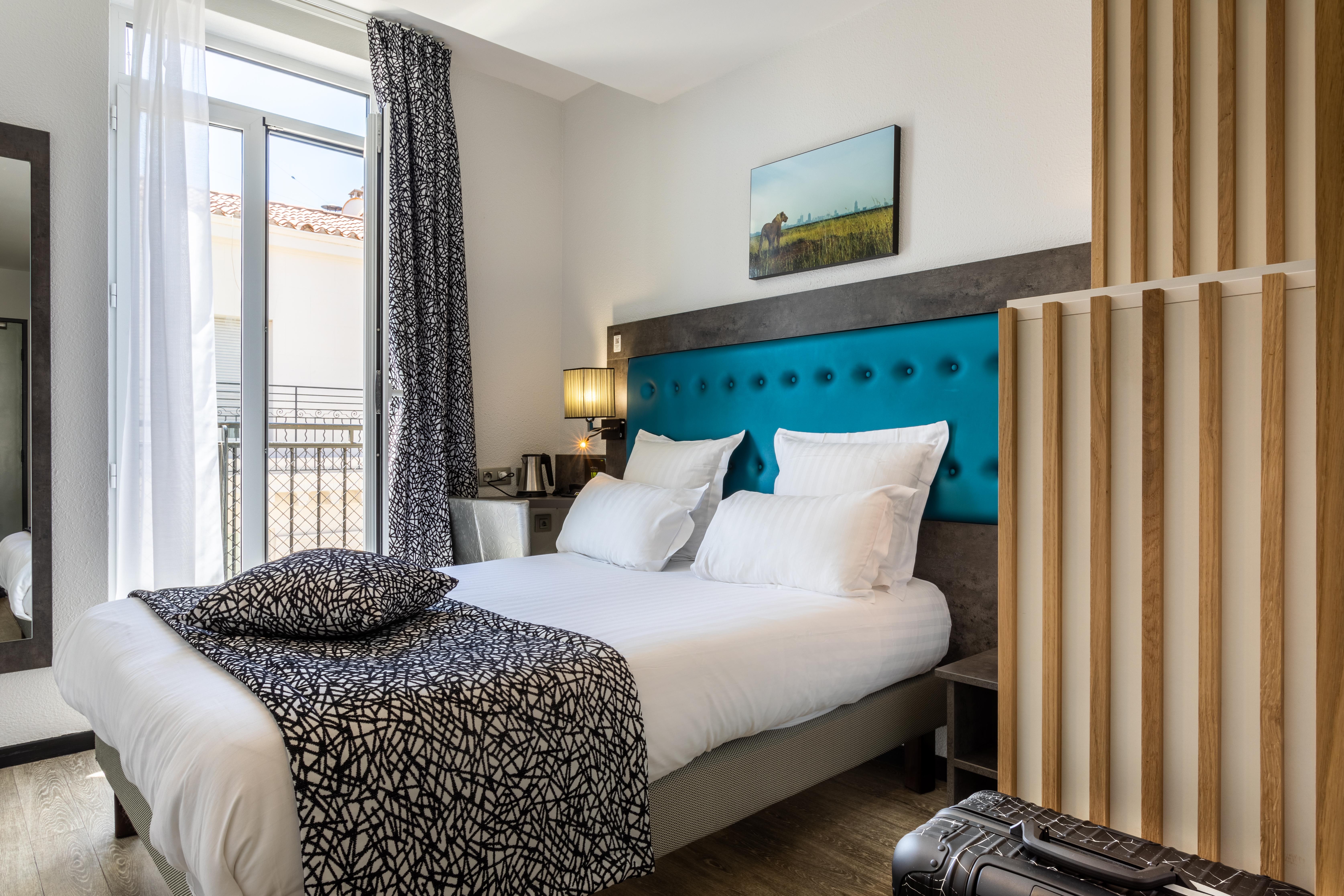 Hotel Carre Vieux Port 3*